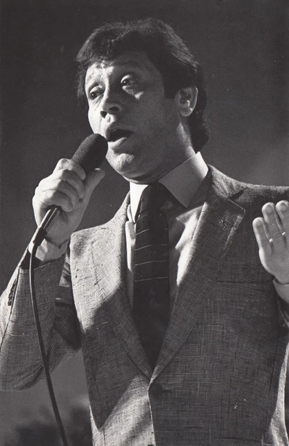 Tony Astarita cantante italiano Napoli Press foto