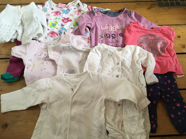 Pacchetto vestiti per bambine inc pigiama età 0-3 mesi