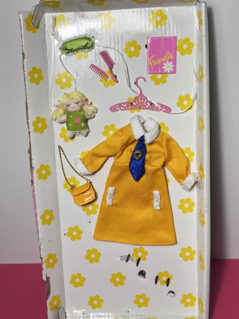 Francie Silkstone Nighty Brights 2011 Barbie #V0457 Yellow Dress Outfit