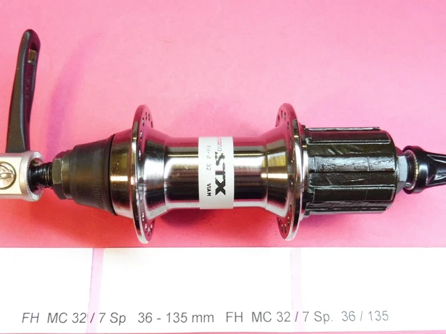 Moyeu Arrière Shimano Deore XT FH-732 - 7 Vitesses, 32 Rayons, 130mm Moyeu Arrière Shimano Deore XT FH-732 - 7 Vitesses, 32 Rayons, 130mm