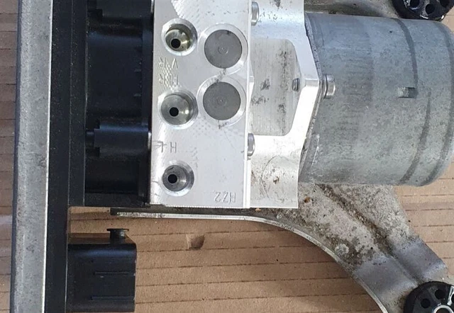 Bmw Abs Dsc Pompe De Frein Commande Bloc Hydraulique 6882933 34516882933