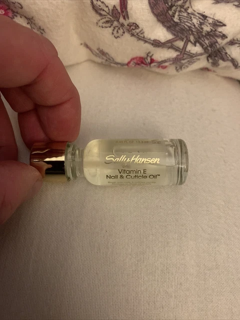SALY HANSEN Vitamina E Olio per unghie e cuticole ammorbidisce le cuticole idratate 13,3 ml 4/12