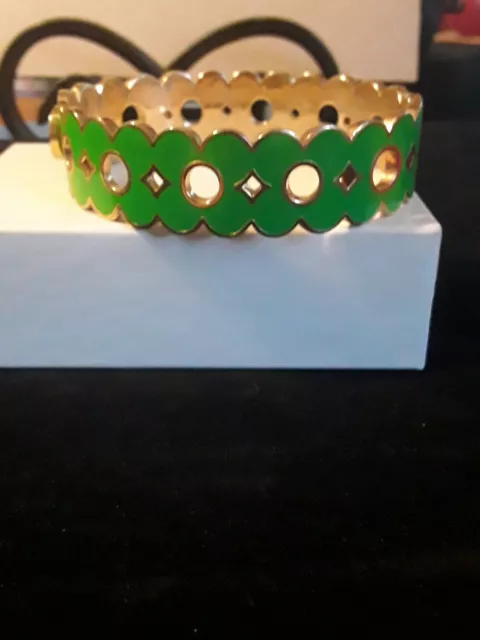 SPARTINA 449 Gold Tone Green Daisy Hinge Bangle Bracelet