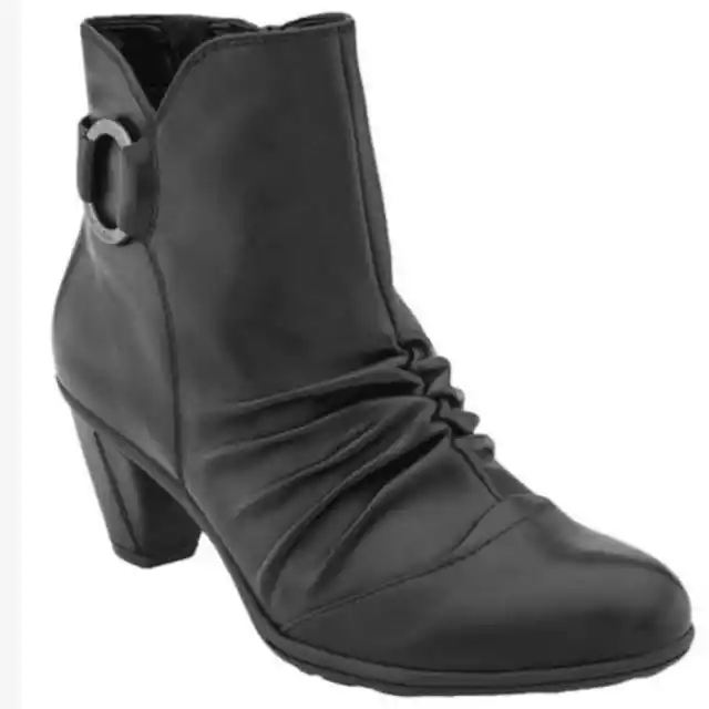 Earth Black Topaz Leather Boots