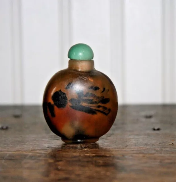 Antique Chinese Carved  Snuff Bottle Jade Lid