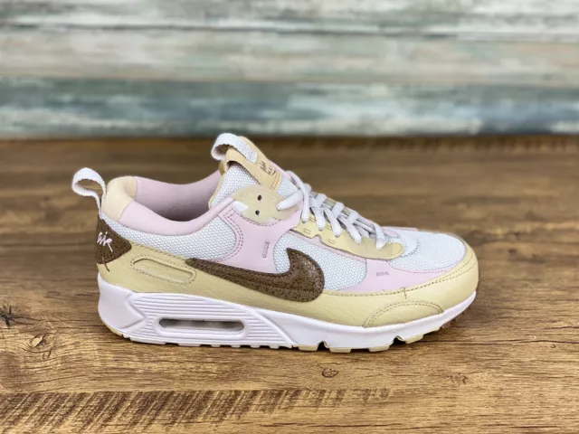 W Nike Air Max 90 Futura Neapolitan Damen Unisex Sneaker DZ4704-100 Gr. wählbar