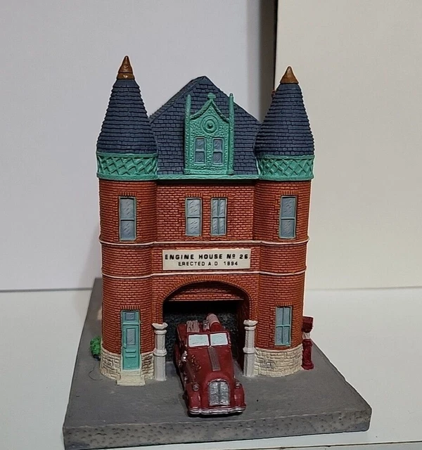 1992 Engine House No 26 Buffalo, NY Classic American Firehouse Danbury Mint