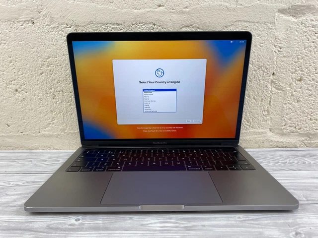 Apple MacBook Pro 13" Touch 2018 - Core i7 2,7 GHz - 16 GB DDR3 - 512 GB unità di memoria a stato solido