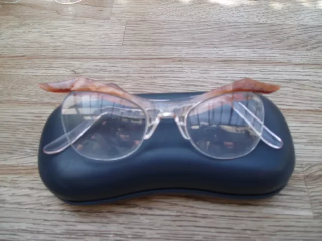 Vintage 1950's/1960's cats eye ladies spectacles glasses excellent condition