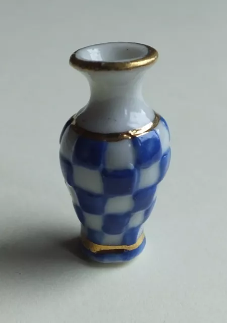 Dollhouse miniatures: blue and white porcelain vase with gold trim