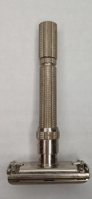 Nice Gillette 1965 Slim Adjustable 1-9  DE Safety Razor (K-2) Silver Tone