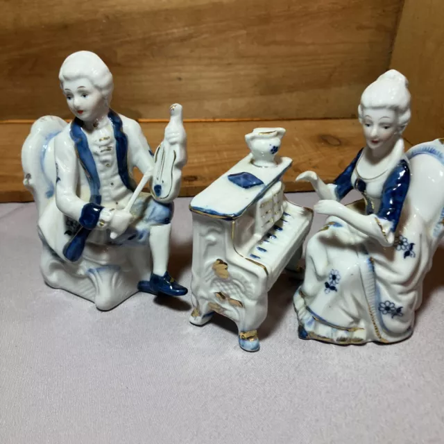 Vintage Victorian Couple Porcelain 3 Figurines Cobalt Blue/White With Gold