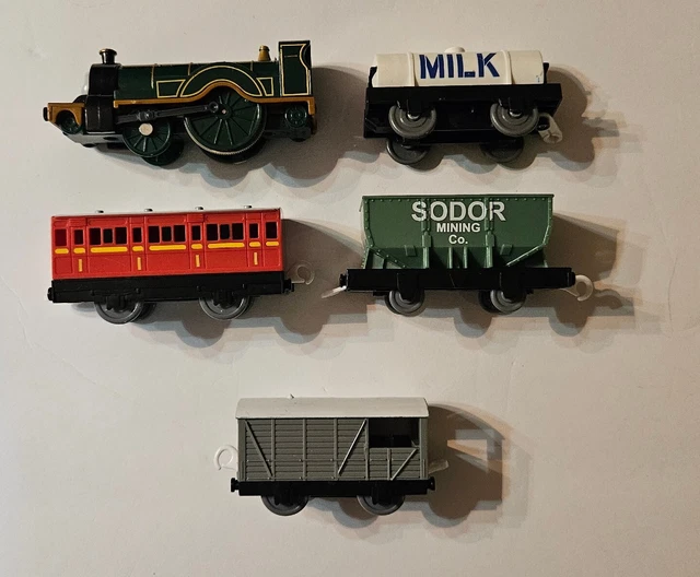 THOMAS THE TRAIN FRIENDS Lot 2006  TRACKMASTER NON MOTORIZED EMILY 2006