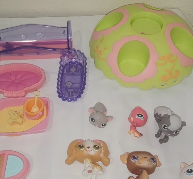 2006 LITTLEST PET Shop LPS Whirl Around Playground Playset Accessories