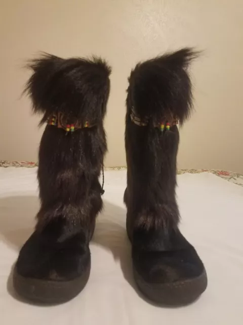 Preowned Pajar Women’s Black Fur Boots w/beaded , SZ 38 (7-7.5) Winter Boots