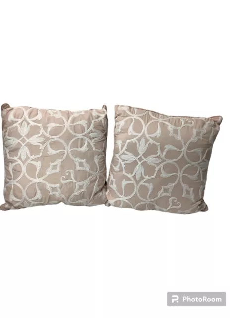Decorative Throw Pillow 18 x 18 Inch Soft