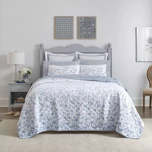 Laura Ashley Home - Queen Quilt Set, Reversible Cotton Bedding with Matching Sha