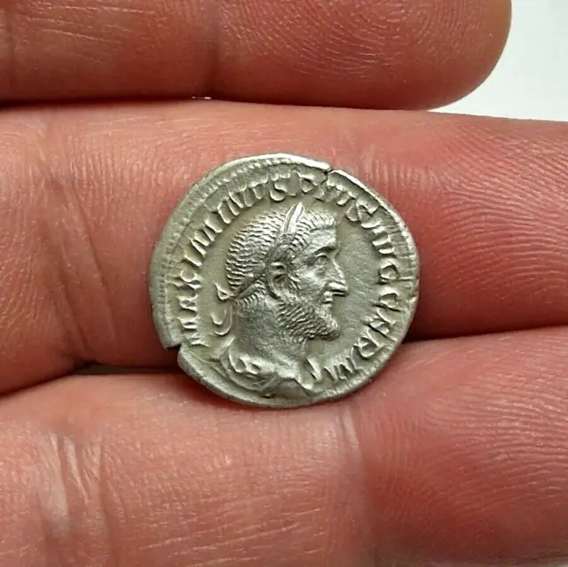 Denarius - Maximinus Thrax (FIDES MILITVM; Fides) - Roman Empire