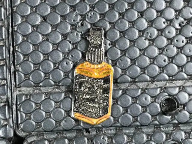 Pins Pin Badge Alcool Alcohol  Whisky Whiskey Jack Daniel's Version Metal Peint