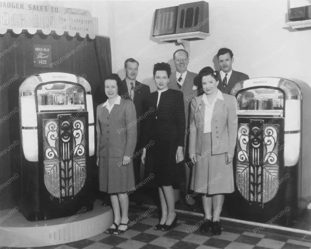 Rock-Ola Jukebox Model 1422  Dealer Show Staff  8" - 10" B&W Photo Reprint