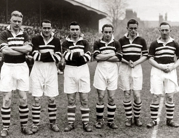 SPORT FOOTBALL PIC Circa 1948 Northampton Towns Team Old Photo EUR 6,54