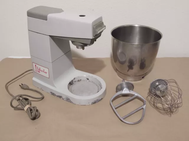 Blakeslee Commercial A707 Mixer w/ Bowl, 2 Attachments - Runs Rough, As-Is -READ