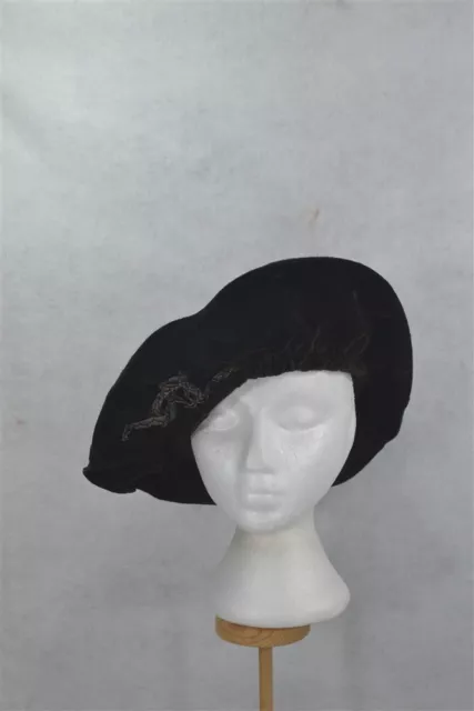 antique Edwardian Victorian womens velvet beret style hat original 1890s