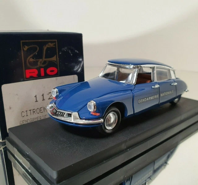 Citroën DS 19 1963 Corps Diplomatique Miniature RIO 114A échelle 1/43 (vitrine Abîmée)
