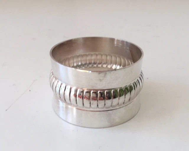 Rond De Serviette En Métal Argenté Ravinet D'Enfert, Modèle Perle (rocaille)