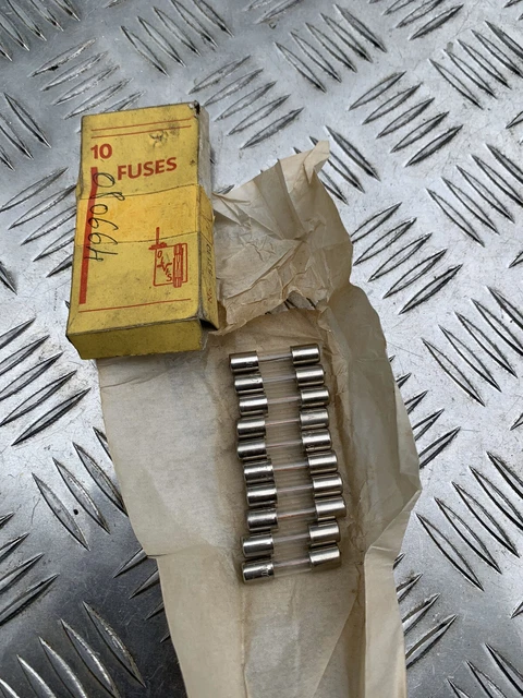 boîte de 10 fusibles en verre 30 amp citroen - simca - talbot marque : Olvis