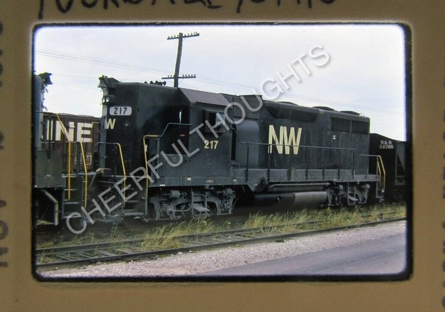 Original '73 Kodachrome Slide NW Norfolk Western 217 GP35 Ivorydale, OH   35T2