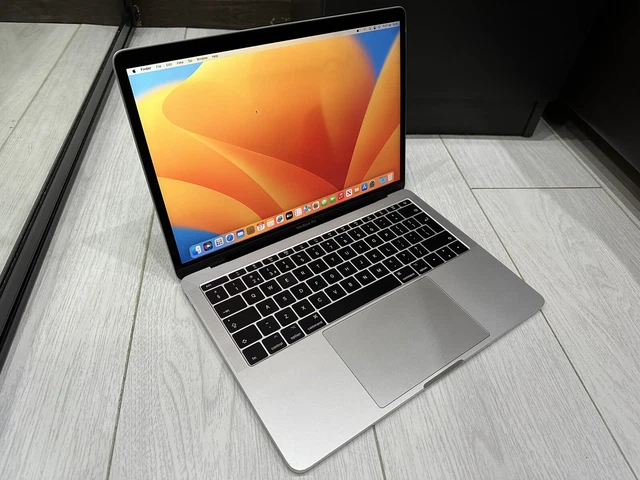 Apple MacBook Pro Retina 13,3" 2017 - 256 GB SSD 8 GB RAM 2,3 GHz Core i5 - argento