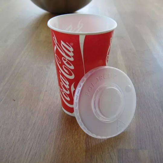 100 x 12oz Coca Cola Paper Cups + Slot Lids + Clear Straws 300ml Cold Drinks
