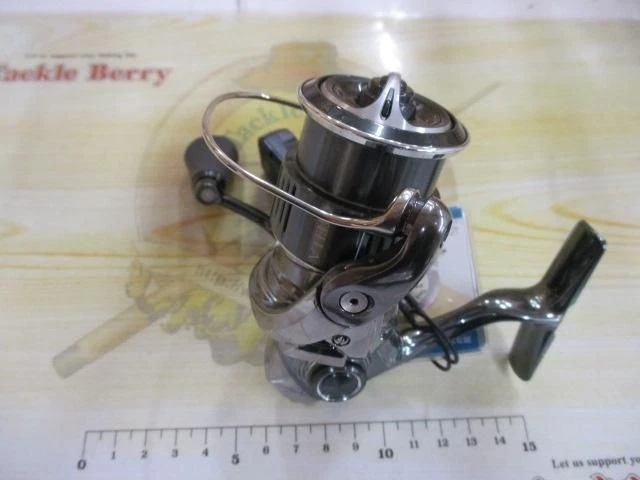SHIMANO 22 STELLA C2000SHG SPINNING REEL Used $795.95