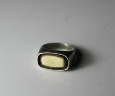 Vintage Mid 20thC Modernist Natural White Stone Sterling Silver Ring Size 6.25