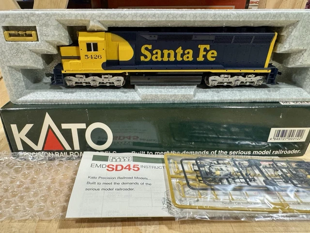 KATO HO CP Rail EMD SD45 37-1701 #5493⑱ Kato 37-1701 HO Scale CP Rail SD-45 Diesel Locomotive #5493