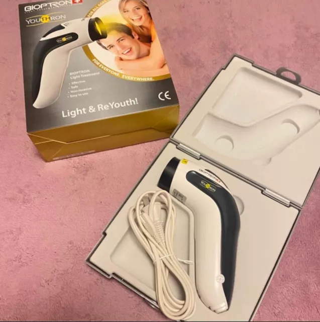 Bioptron YouTHron LIGHT THERAPY 100-240V Works Good Japan w/Case USED