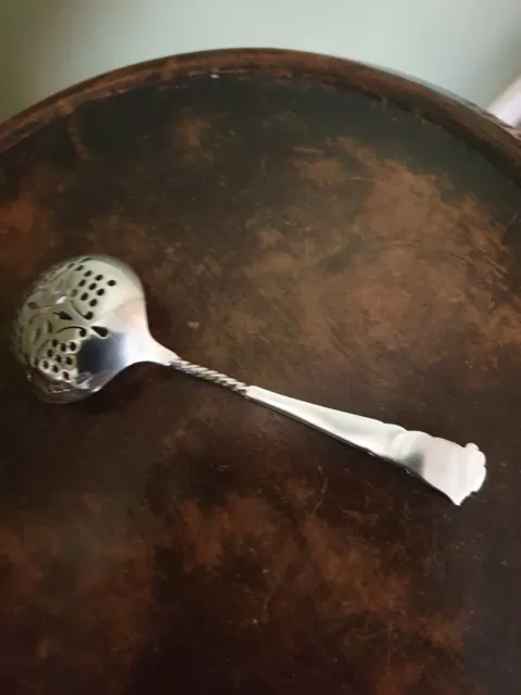 An Edwardian Silver Sugar Sifter Spoon, hallmarked Sheffield 1903 2