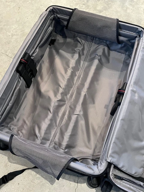 TUMI Alpha 3 Medium Trip Expandable 4-Wheel Suitcase, Black (1171661041) 7