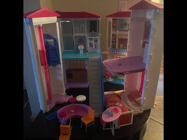 Barbie doll dpx21 hello sale dreamhouse with wifi voice activated