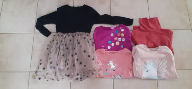 Vêtements fille  5 ans - lot de 5 vêtements