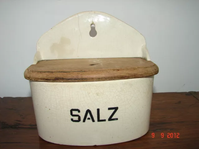 Ancienne boite / pot à sel "Salz" et chêne massif à suspendre - bon état