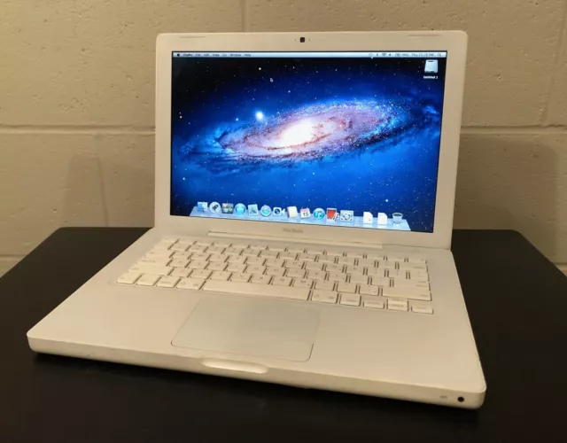 Apple White MacBook 13'' A1181 2007 Core 2 Duo 2.0GHz / 2GB / 128GB SSD