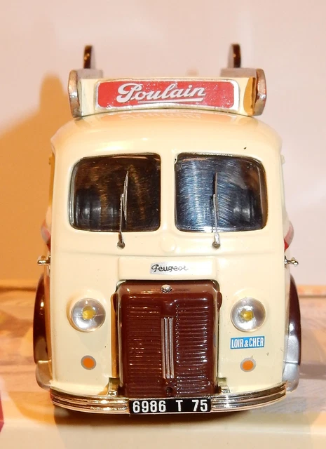 レア】CORGI製 プジョー Peugeot D3A Poulain ミニカー レア】CORGI製