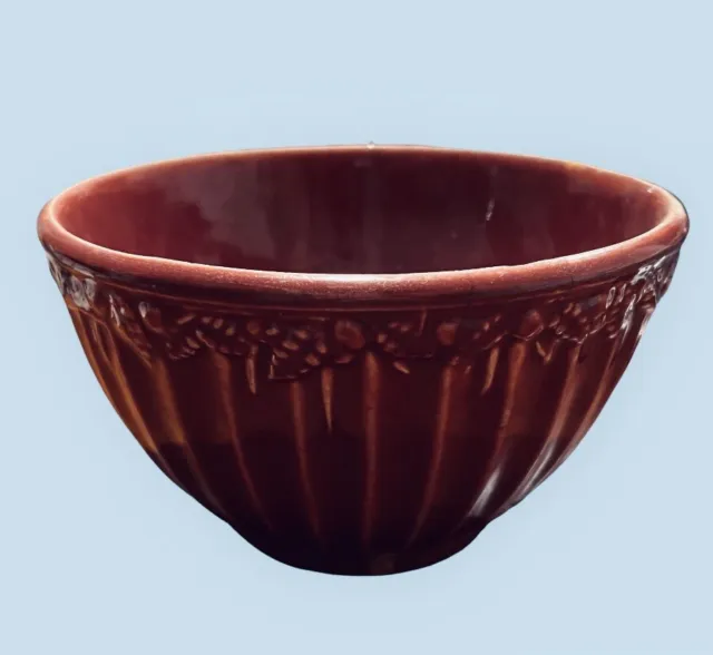 Antique Pottery ￼Berry/Leaf Ribbed Bowl Cranberry 7” W x 4”H See Description