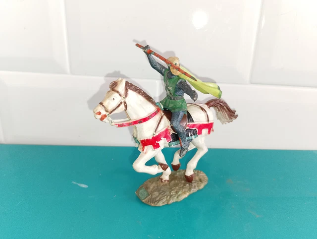 STARLUX PLASTIQUE. CHEVAL cabré, moyen Age. EUR 7,00 - FR