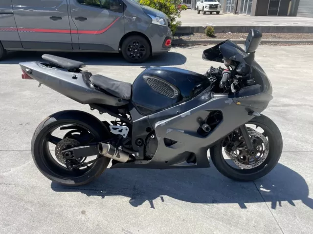 Suzuki Gsxr1000 Gsxr 1000 01/2000Mdl 32038Kms Clear Title Project Make An Offer Suzuki Gsxr1000 Gsxr 1000 01/2000Mdl 32038Kms Clear Title Project Make An Offer
