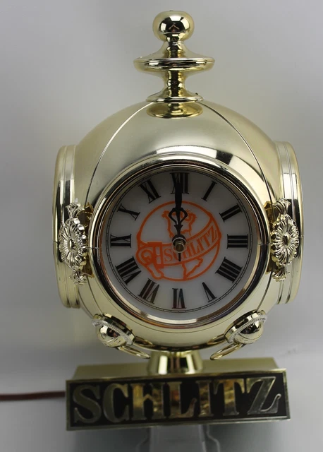 Schlitz 1972 Beer Light Clock Lighted Bar Light Schlitz 1972 Beer Light Clock Lighted Bar Light