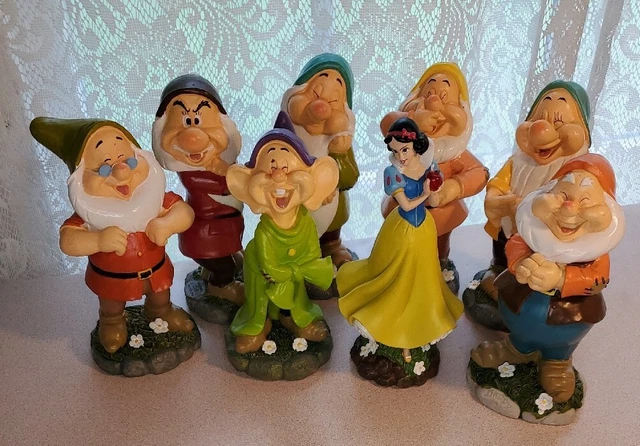 FULL SET Garden Statue 7.5" Disney Snow White Seven Dwarfs Resin NWT In/Outdoor FULL SET Garden Statue 7.5" Disney Snow White Seven Dwarfs Resin NWT In/Outdoor