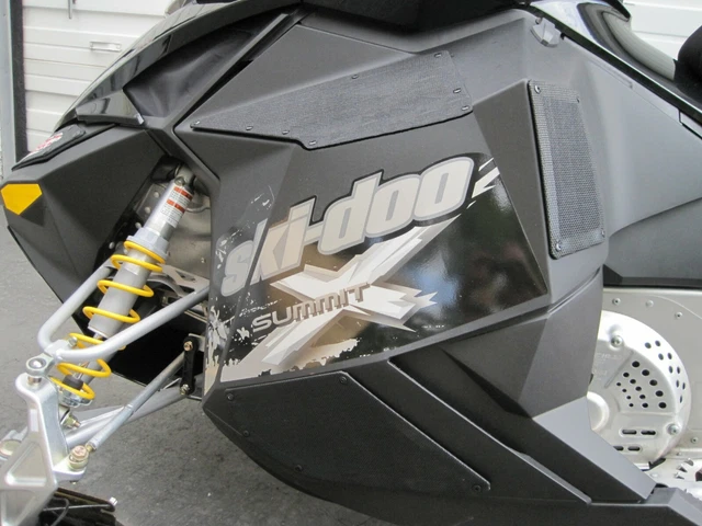 Ski Doo REV-XP Summit, REV-XS 6 pc GS Side Vent Panel Kit